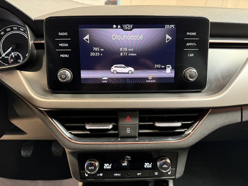 Škoda Scala 1.5 TSI 110kW Style - fotka 7 z 13