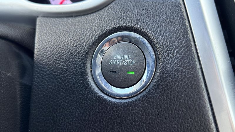 Cadillac SRX (2011) Luxury 3.0 V6  - fotka 17 z 28
