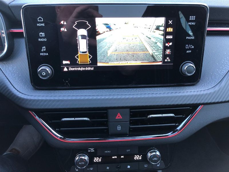 Škoda Kamiq 1,0TSI M.C.   DSG7° - fotka 21 z 30