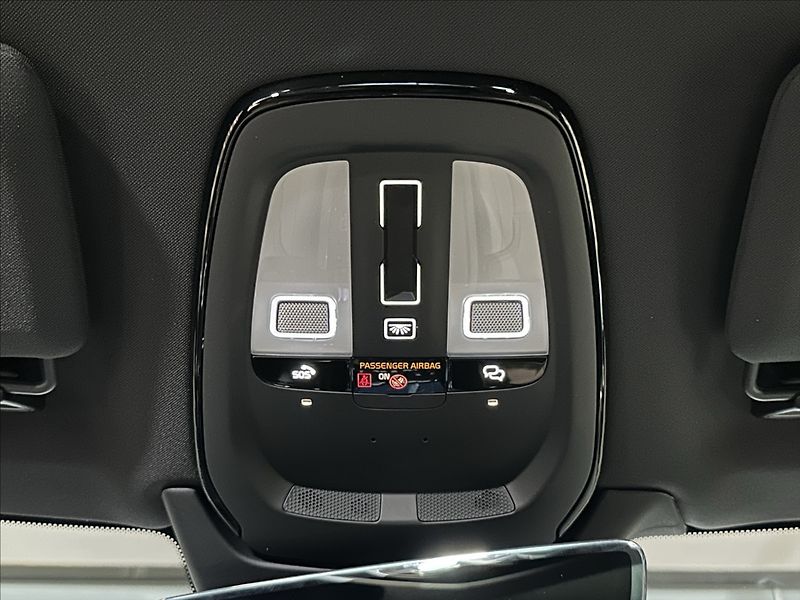 Volvo XC90 (2026) 2,0 T8  Plus Dark - fotka 26 z 37