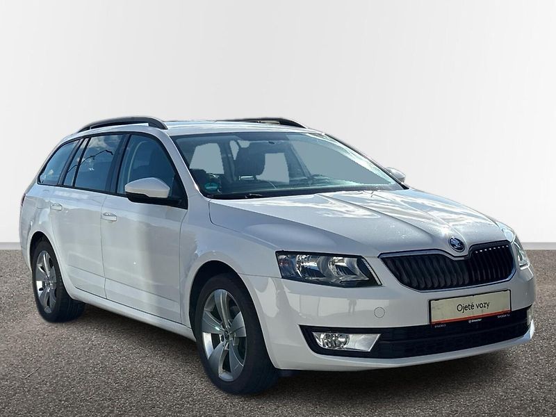 Škoda Octavia AMBITION - fotka 14 z 24