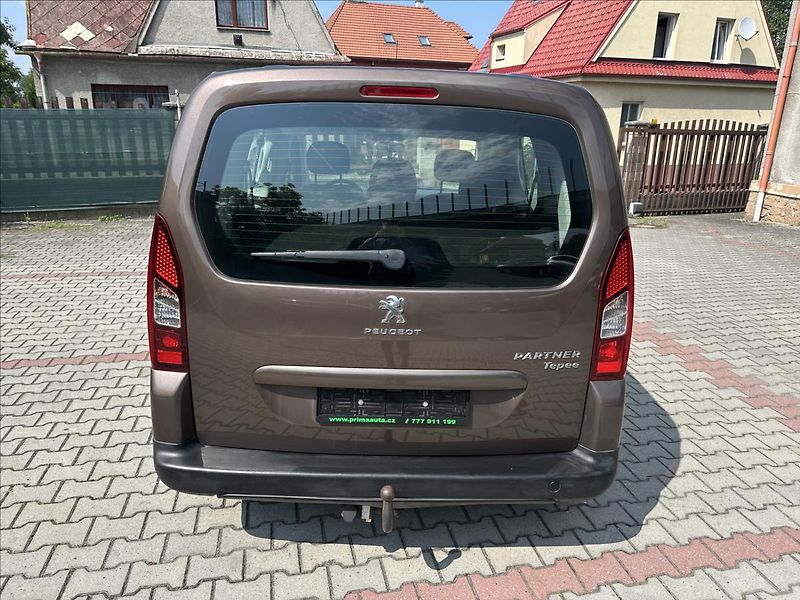 Peugeot Partner Tepee 1,6 TAŽNÉ - fotka 4 z 21