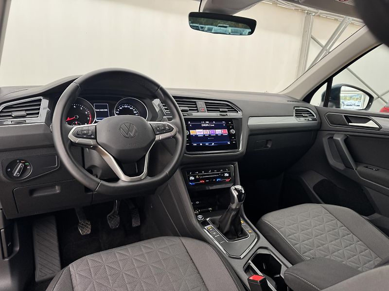 Volkswagen Tiguan 1.5Tsi*CZ*1-MAJ*LED*ACC* - fotka 20 z 46