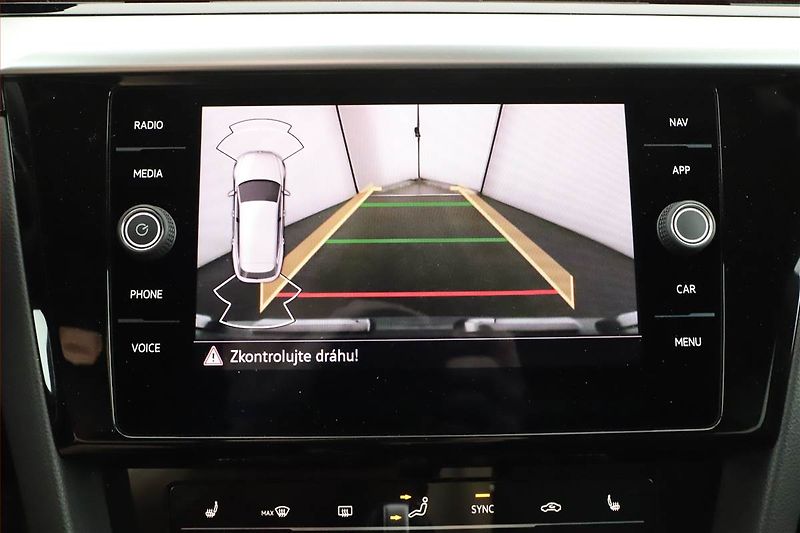 Volkswagen Arteon (2023) R-line 2.0 TDI - fotka 16 z 20