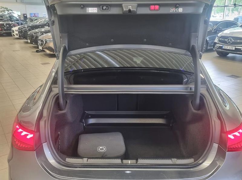 Mercedes-Benz EQE 350 AMG 4M 360kam Tažné - fotka 6 z 15