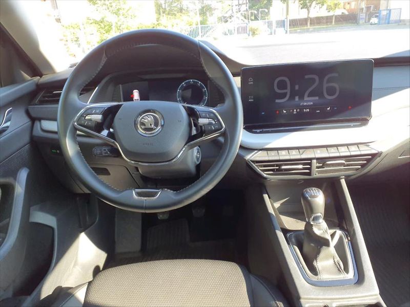 Škoda Octavia 2,0 TDI WEBASTO TAŽNÉ PANORAMA - fotka 5 z 11