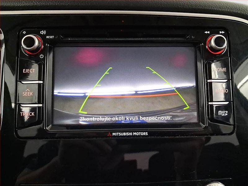 Mitsubishi Outlander (2021) Intense 2.0, Automat - fotka 20 z 20