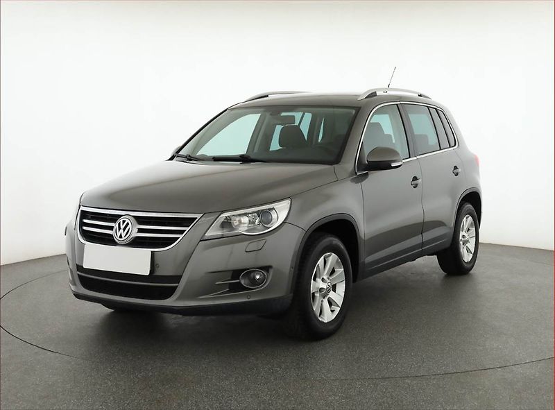 Volkswagen Tiguan (2009) 2.0 TSI, 4X4, Automat, Navi - fotka 2 z 18