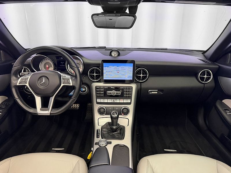 Mercedes-Benz SLK 7G-TRONIC KOMPRESOR, TEMPOMAT, - fotka 11 z 23