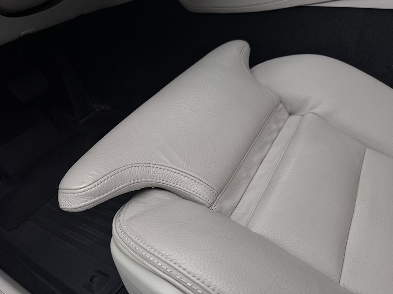 Volvo V90 CC D4 AWD MOMENTUM AUT - fotka 26 z 46