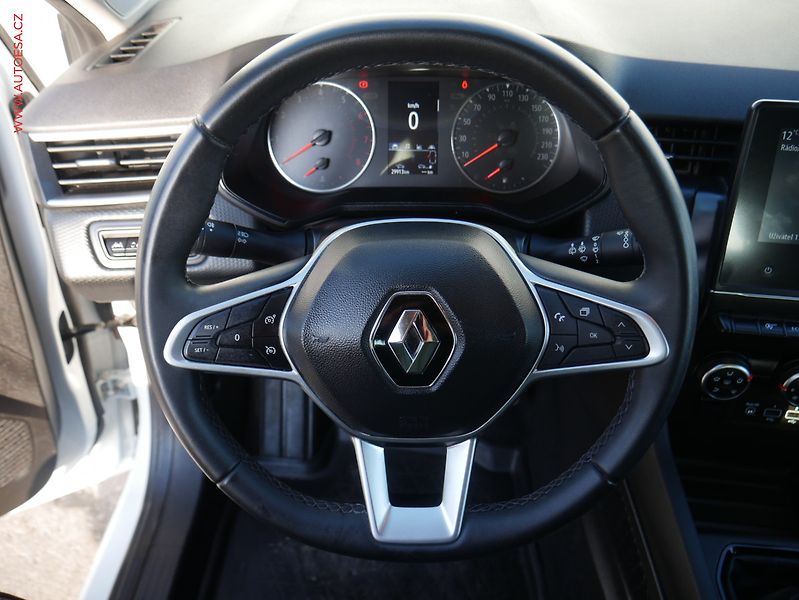 Renault Clio (2022) 1.0 TCe, 2.maj,ČR - fotka 14 z 17