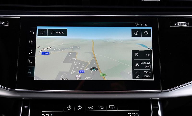 Audi Q8 55 TFSI Q/21kola/S-line/B&O - fotka 43 z 44