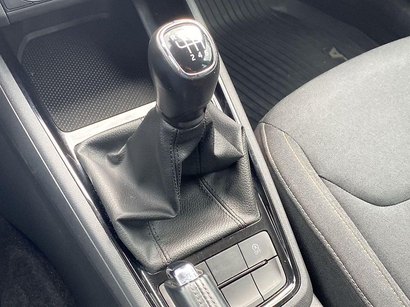 Škoda Scala (2022) 1.5 TSI Ambition - fotka 13 z 34