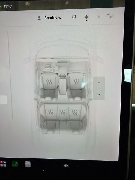 Tesla Model 3 (2021) Dual Long Range Baterie 90,2% - fotka 16 z 19