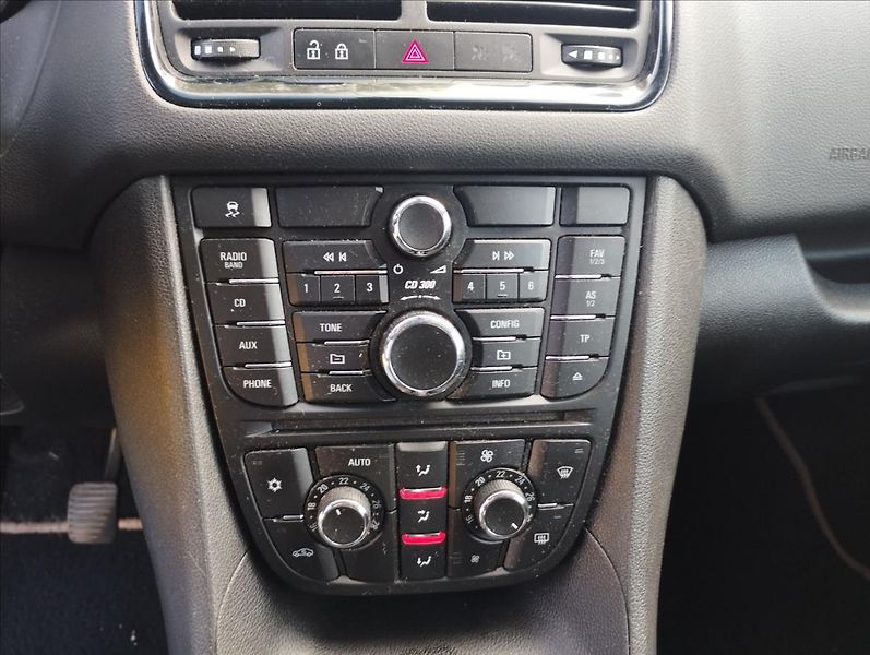 Opel Meriva 1,4 - fotka 20 z 20