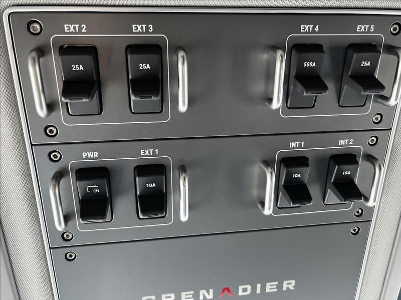 INEOS Grenadier 3,0 TRIALMASTER, benzín - fotka 16 z 17