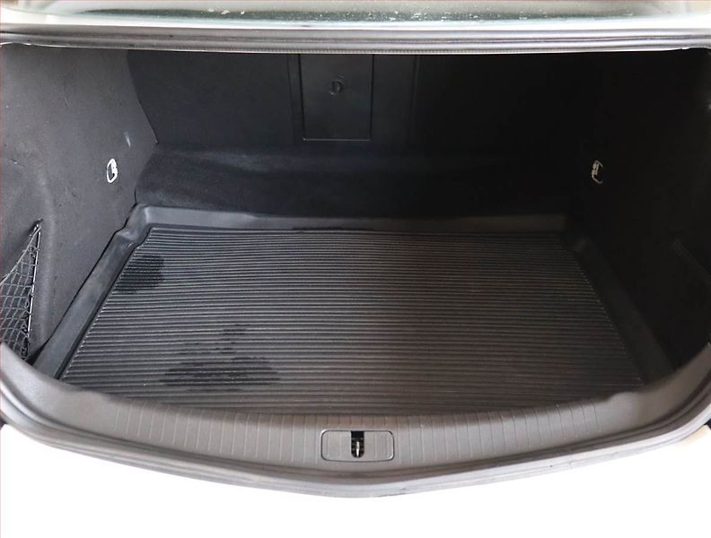 Opel Insignia (2009) 2.0 CDTI, Automat, Tempomat - fotka 14 z 18