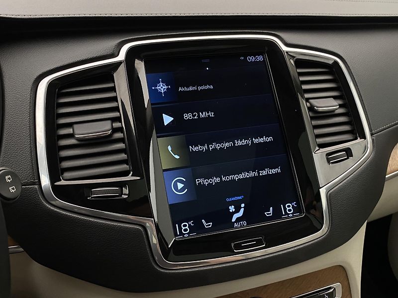 Volvo XC90 D5 AWD INSCRIPTION REZERVACE - fotka 8 z 54