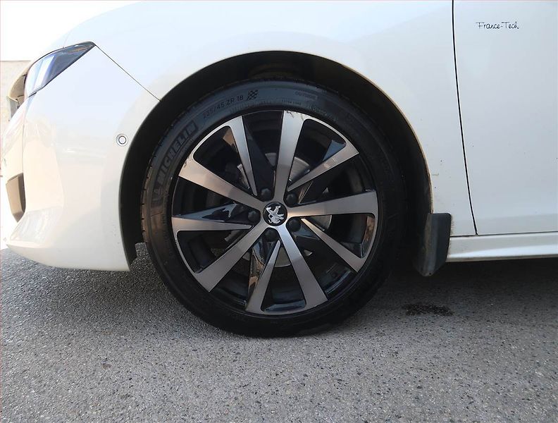 Peugeot 508 (2019) 1.5 BlueHDi, Automat - fotka 15 z 22