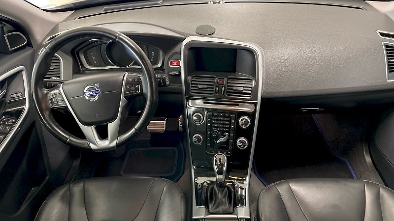 Volvo XC60 (2016) XC 60 2.4TDI  162kW DSG 4x4 - fotka 5 z 24