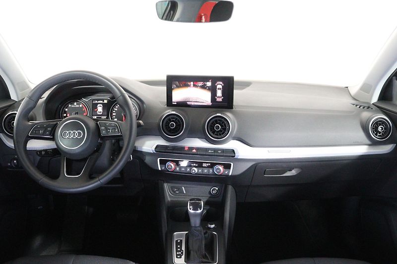Audi Q2 Advanced 35 TFSI Stronic - fotka 9 z 26