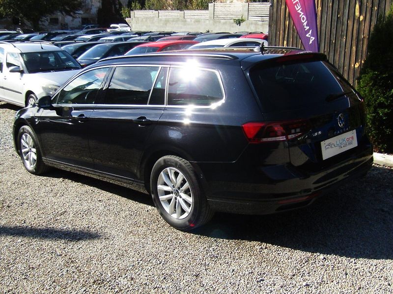 Volkswagen Passat (2021) 2.0 TDI DSG ACC - fotka 5 z 45