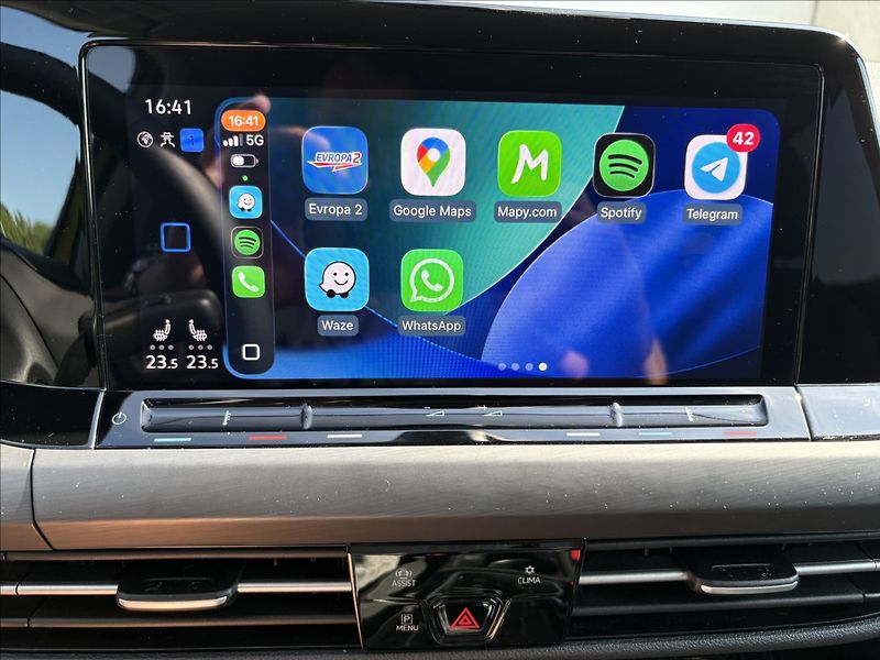 Volkswagen Golf 2,0 TDI 110 KW AUTOMAT STYLE - fotka 16 z 35