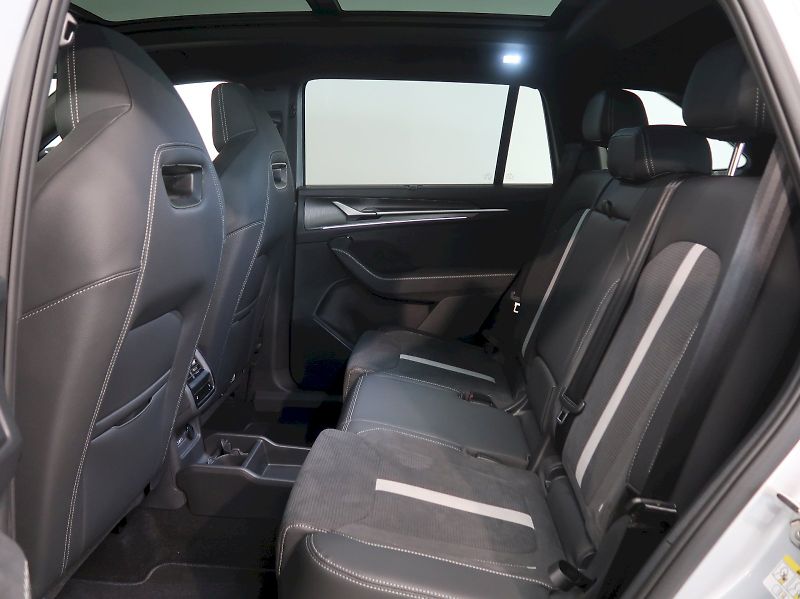 Škoda Kodiaq (2025) iV SPORTLINE 1.5TSI 150KW TAŽN - fotka 17 z 48