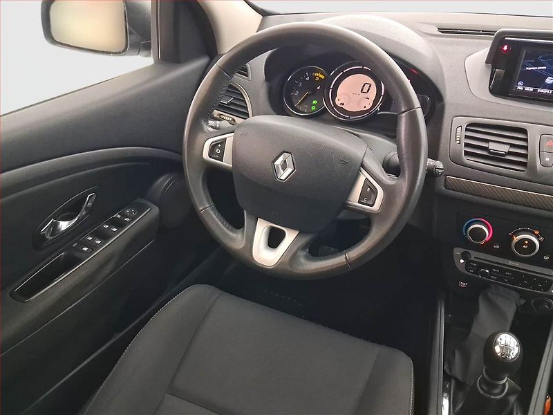 Renault Mégane (2012) 1.5 dCi, Tažné, udržované - fotka 7 z 22