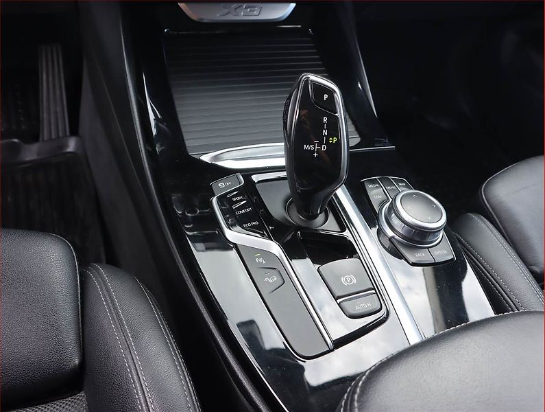 BMW X3 (2018) xDrive20d - fotka 16 z 21