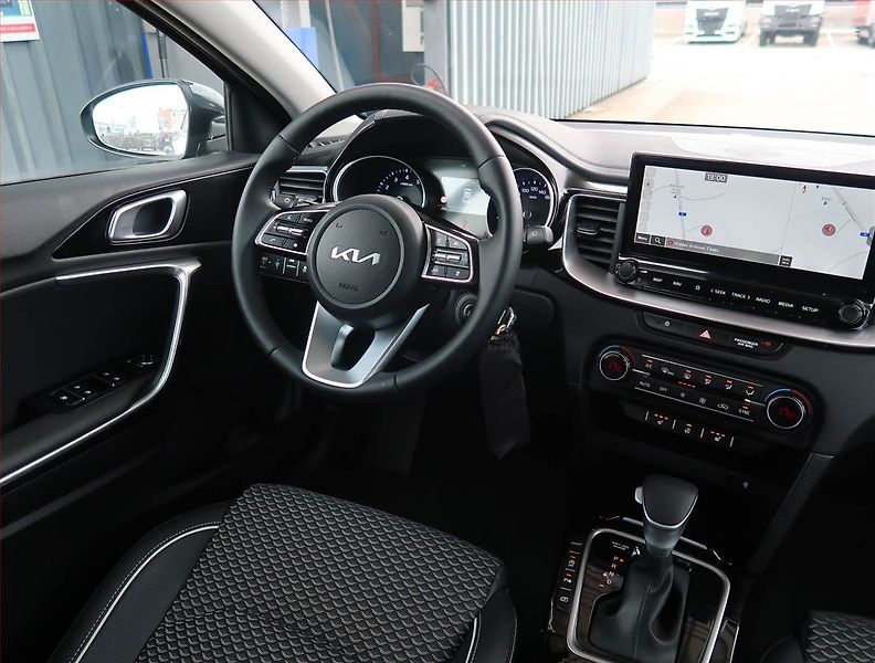 Kia XCeed (2026) 1.6 T-GDI, Ad. tempomat - fotka 7 z 24