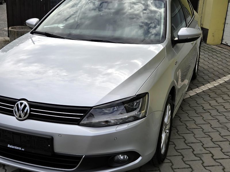 Volkswagen Jetta Trend LIFE *SERV.KNÍŽKA*       - fotka 3 z 42
