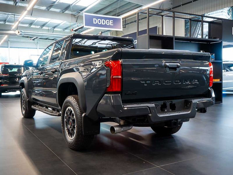 Toyota Tacoma (2024) 2.4 Off-Road Premium 4x4 - fotka 3 z 38
