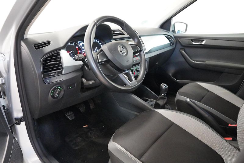 Škoda Fabia - fotka 6 z 6