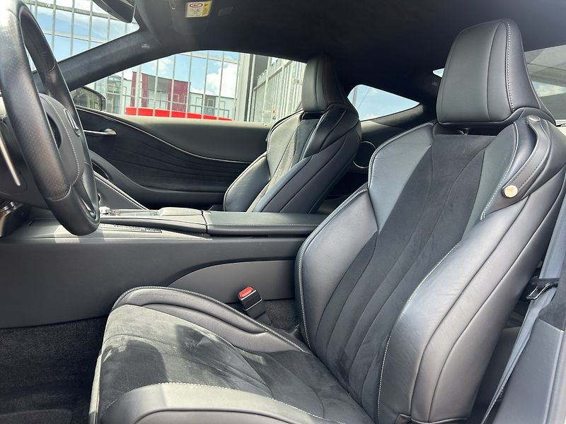 Lexus LC 500 Sport+ 5.0 V8 - fotka 28 z 34