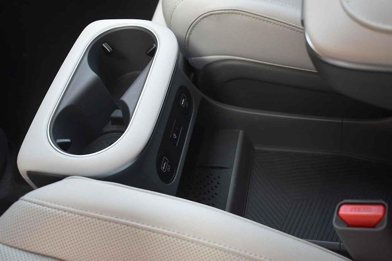 Škoda Enyaq iV a Hyundai Ioniq 5 při testu