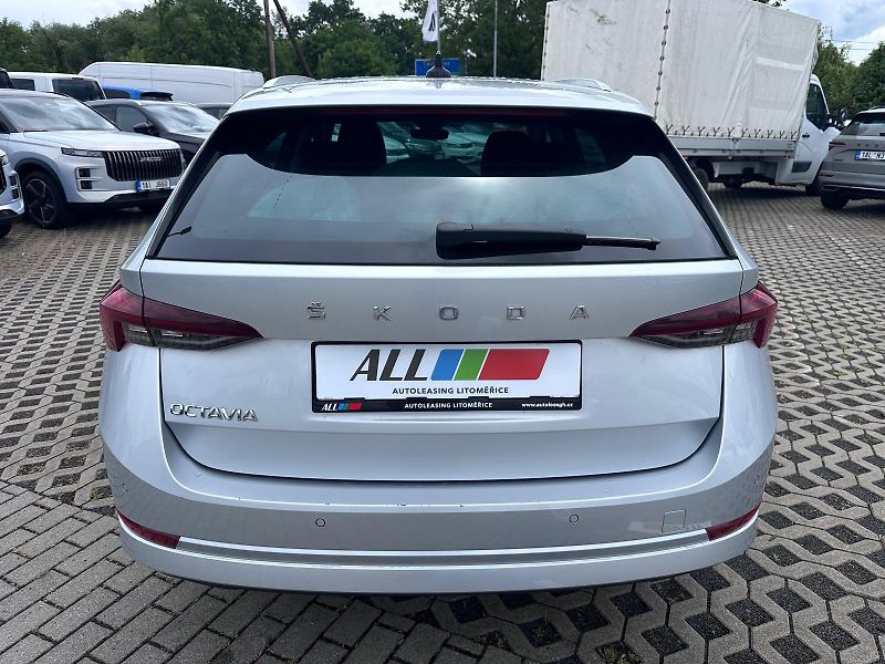 Škoda Octavia 2.0 TDI Style - fotka 7 z 15