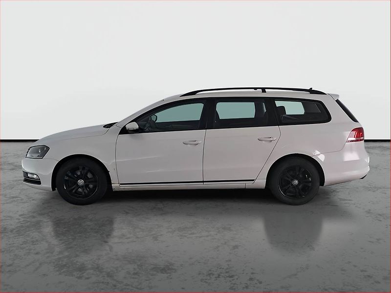 Volkswagen Passat (2011) 2.0 TDI, Navi, Vyhř. sedaček - fotka 3 z 15