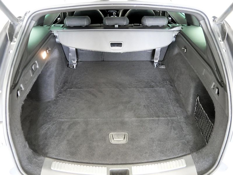 Opel Insignia - fotka 24 z 26