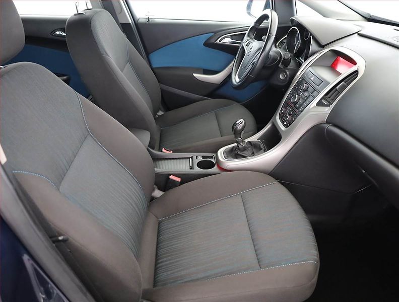 Opel Astra (2011) 1.4 16V, Serv.kniha, nová STK - fotka 7 z 16