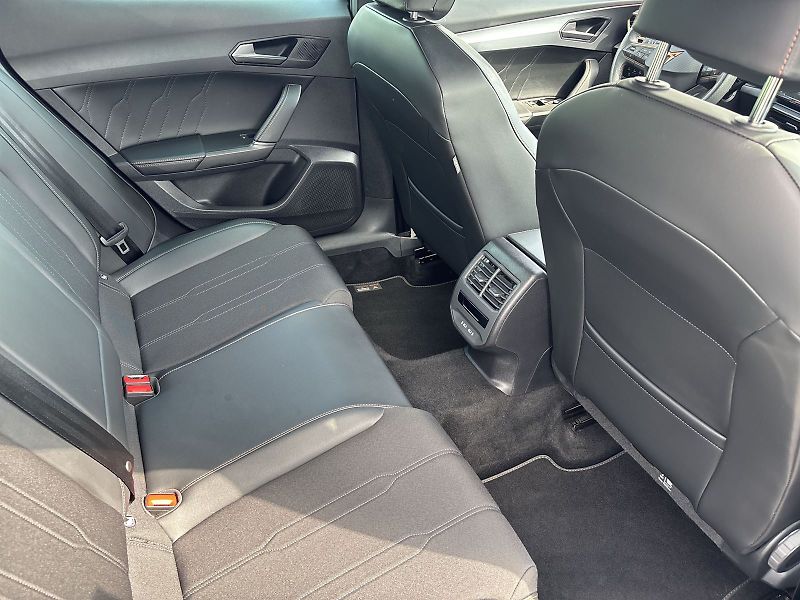 Cupra Formentor (2023) 1.5 TSI DSG - fotka 10 z 29