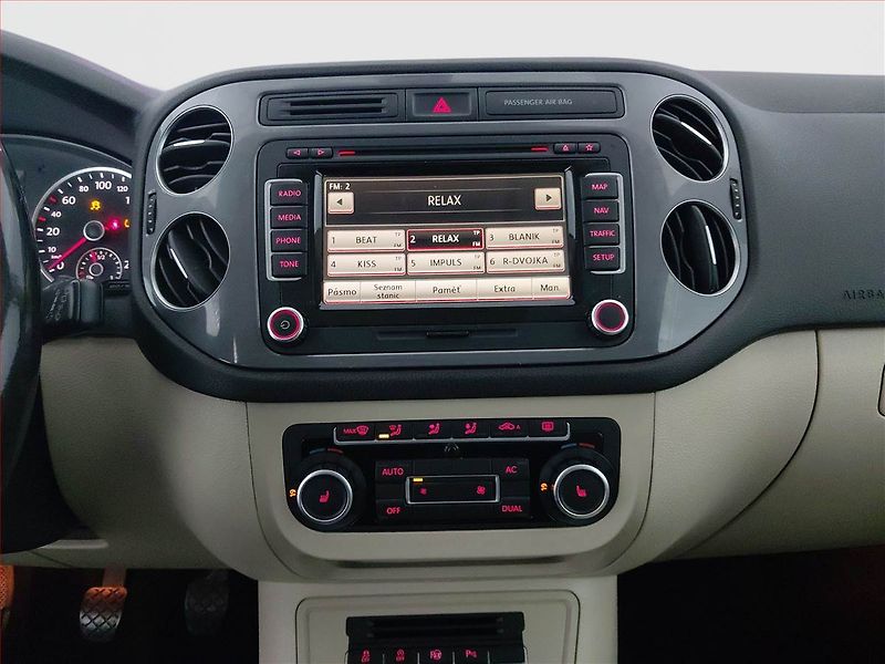 Volkswagen Tiguan (2011) Exclusive 2.0 TDI, Kůže, Navi - fotka 12 z 21