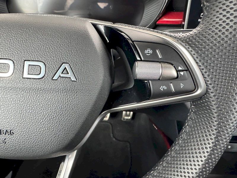 Škoda Fabia (2025) Monte Carlo 1.0 TSI / 85kW 6MP - fotka 11 z 27