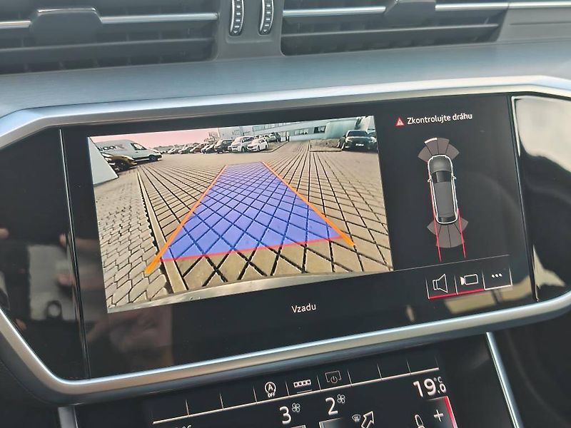 Audi A6 40 Sline ST7 2,0TDI - fotka 17 z 27