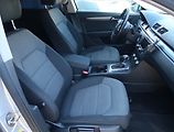 Volkswagen Passat (2013) 2.0 TDI, Automat, Navi, Xenony - náhled 9