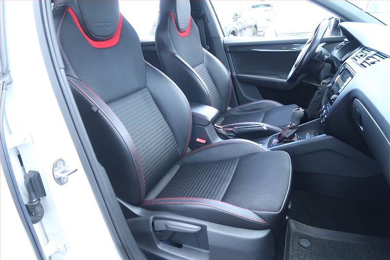 Škoda Octavia (2015) RS 2.0 TDI, Automat - fotka 9 z 22
