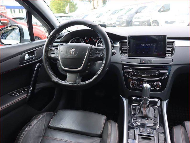 Peugeot 508 (2016) 2.0 BlueHDi, Automat, Navi - fotka 7 z 19