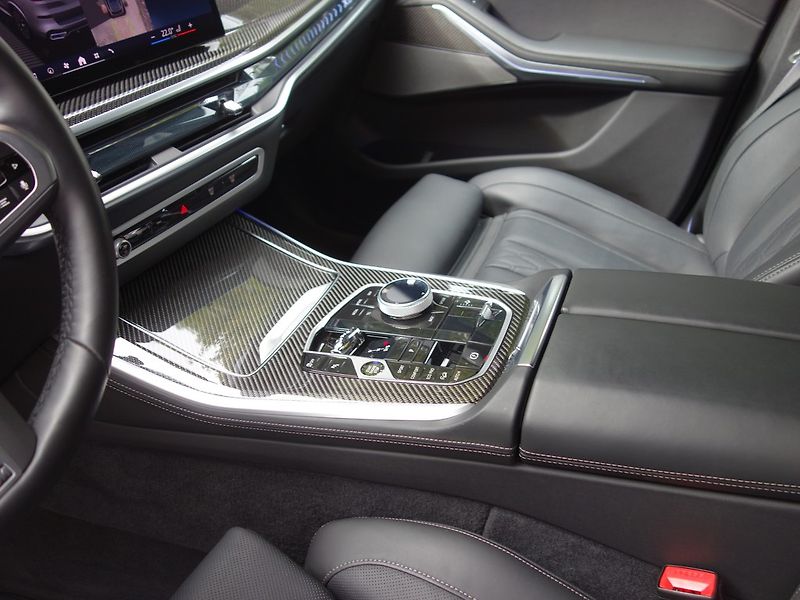 BMW X5 (2024) 4.0d*M-PAKET*VZDUCH*TOP*1M*CZ! - fotka 16 z 50