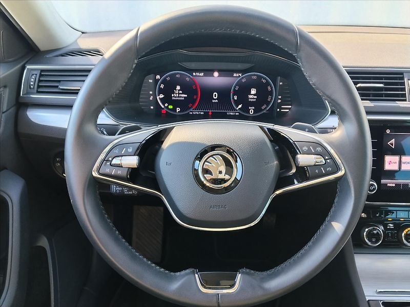 Škoda Superb 2.0TDI 110kW, DSG tažné - fotka 7 z 38