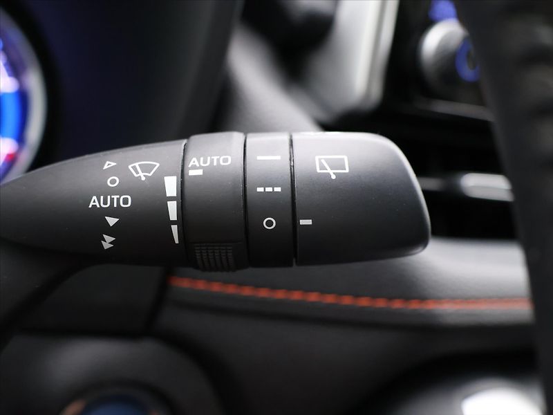 Toyota RAV4 2,5 Hybrid 131kW Adventure 4WD - fotka 21 z 35